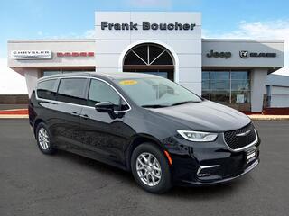 2026 Chrysler Pacifica