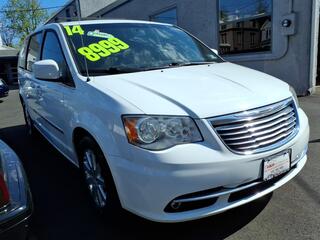 2014 Chrysler Town And Country