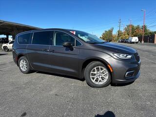 2023 Chrysler Pacifica for sale in Shelbyville IN