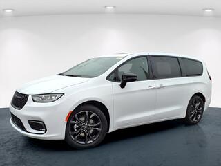 2026 Chrysler Pacifica