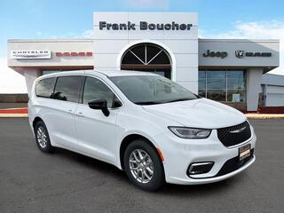 2026 Chrysler Pacifica for sale in Janesville WI
