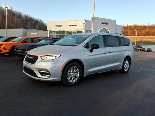 2026 Chrysler Pacifica for sale in Huntington WV