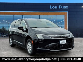 2027 Chrysler Pacifica