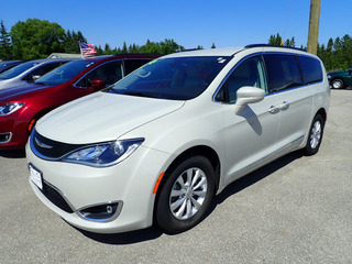 2017 Chrysler Pacifica for sale in Pickford MI