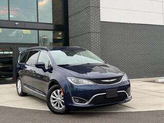 2017 Chrysler Pacifica for sale in Dayton OH