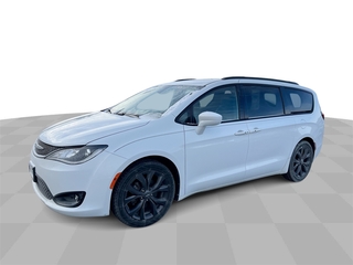 2018 Chrysler Pacifica for sale in Frankfort IL