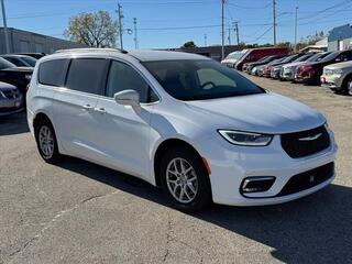 2022 Chrysler Pacifica for sale in Monroe WI