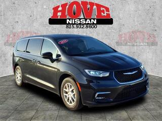 2023 Chrysler Pacifica for sale in Bradley IL