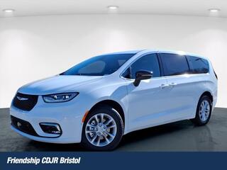 2026 Chrysler Pacifica