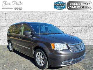 2016 Chrysler Town And Country for sale in Plymouth MI