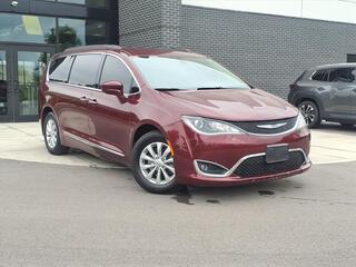 2017 Chrysler Pacifica for sale in Dayton OH