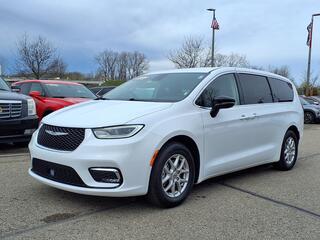 2024 Chrysler Pacifica for sale in Howell MI