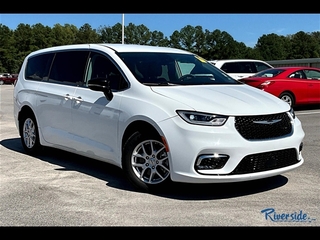 2024 Chrysler Pacifica for sale in Rochester NY