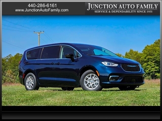 2024 Chrysler Pacifica for sale in Chardon OH