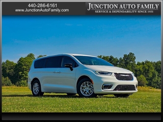 2026 Chrysler Pacifica for sale in Chardon OH