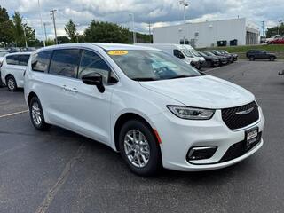 2026 Chrysler Pacifica for sale in Janesville WI