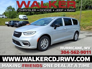 2026 Chrysler Pacifica for sale in Hurricane WV