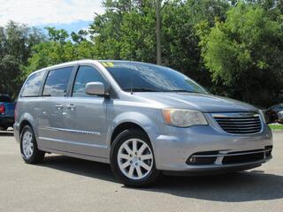 2013 Chrysler Town And Country