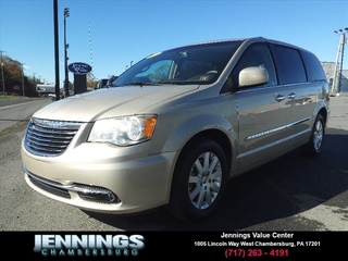 2015 Chrysler Town And Country for sale in Chambersburg PA