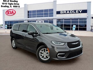 2023 Chrysler Pacifica for sale in Bradley IL