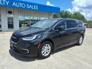 2023 Chrysler Pacifica for sale in Dickson TN