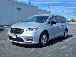 2024 Chrysler Pacifica for sale in Tiffin OH