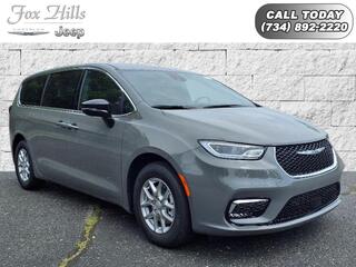 2025 Chrysler Pacifica for sale in Plymouth MI