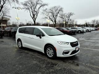 2026 Chrysler Pacifica