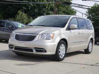 2014 Chrysler Town & Country for sale in Roseville MI