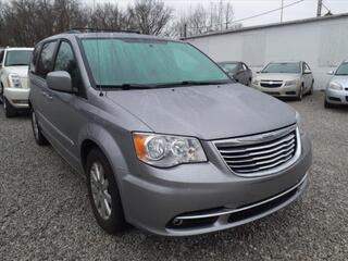 2016 Chrysler Town And Country for sale in Guthrie KY