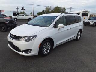 2018 Chrysler Pacifica for sale in Joliet IL