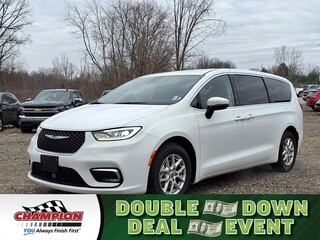 2023 Chrysler Pacifica for sale in Howell MI