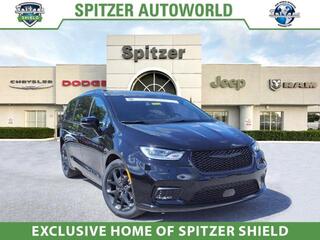 2024 Chrysler Pacifica