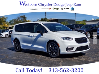 2026 Chrysler Pacifica