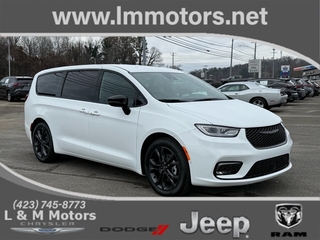 2026 Chrysler Pacifica