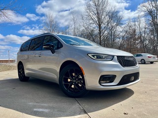 2026 Chrysler Pacifica