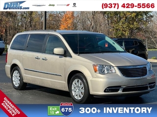 2016 Chrysler Town And Country for sale in Dayton OH