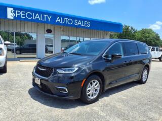 2023 Chrysler Pacifica for sale in Dickson TN