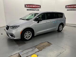 2024 Chrysler Pacifica for sale in Cincinnati OH