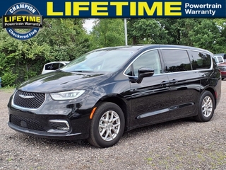 2024 Chrysler Pacifica for sale in Howell MI