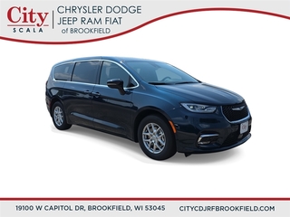 2025 Chrysler Pacifica for sale in Brookfield WI