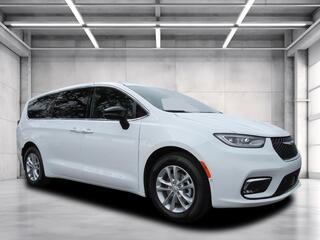 2026 Chrysler Pacifica for sale in Chiefland FL