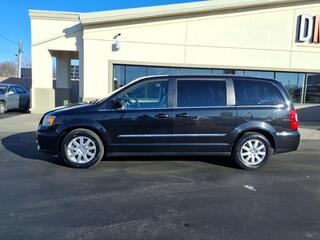 2013 Chrysler Town And Country for sale in St Cloud MN