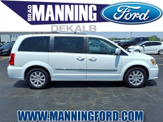 2015 Chrysler Town And Country for sale in Des Plaines IL