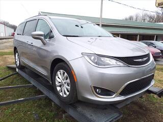 2017 Chrysler Pacifica for sale in Guthrie KY