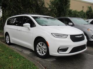 2022 Chrysler Pacifica