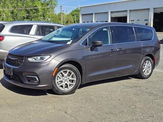 2023 Chrysler Pacifica for sale in Forest City NC