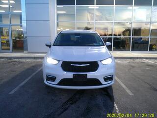 2023 Chrysler Pacifica for sale in Hazlet NJ