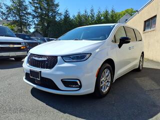 2024 Chrysler Pacifica