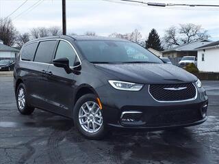 2025 Chrysler Pacifica for sale in Greensburg IN